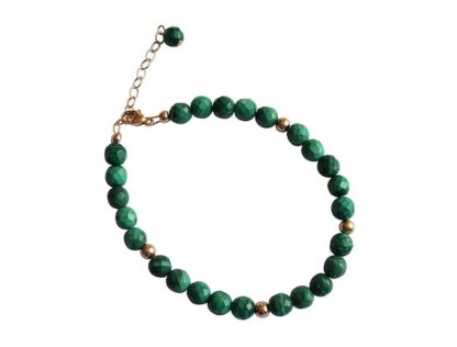 Armband mit Malachiten und Kügelchen vergoldet