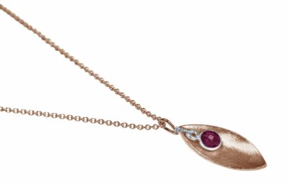 Collier mit Navette-Anhänger und Rubin 925 Silber/rosévergoldet