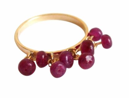 Ring vergoldet mit Rubinen beweglich